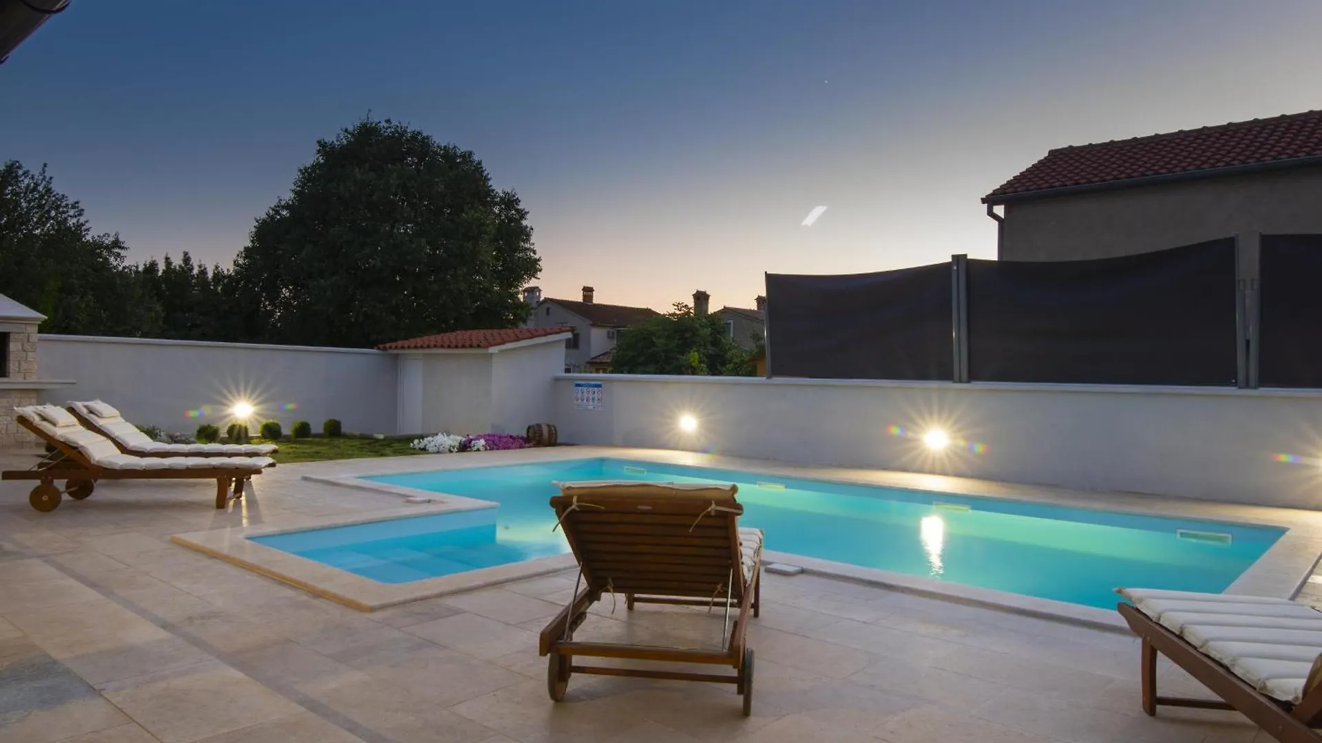 Ferienhaus Georgine Mit Pool Pula Croatia